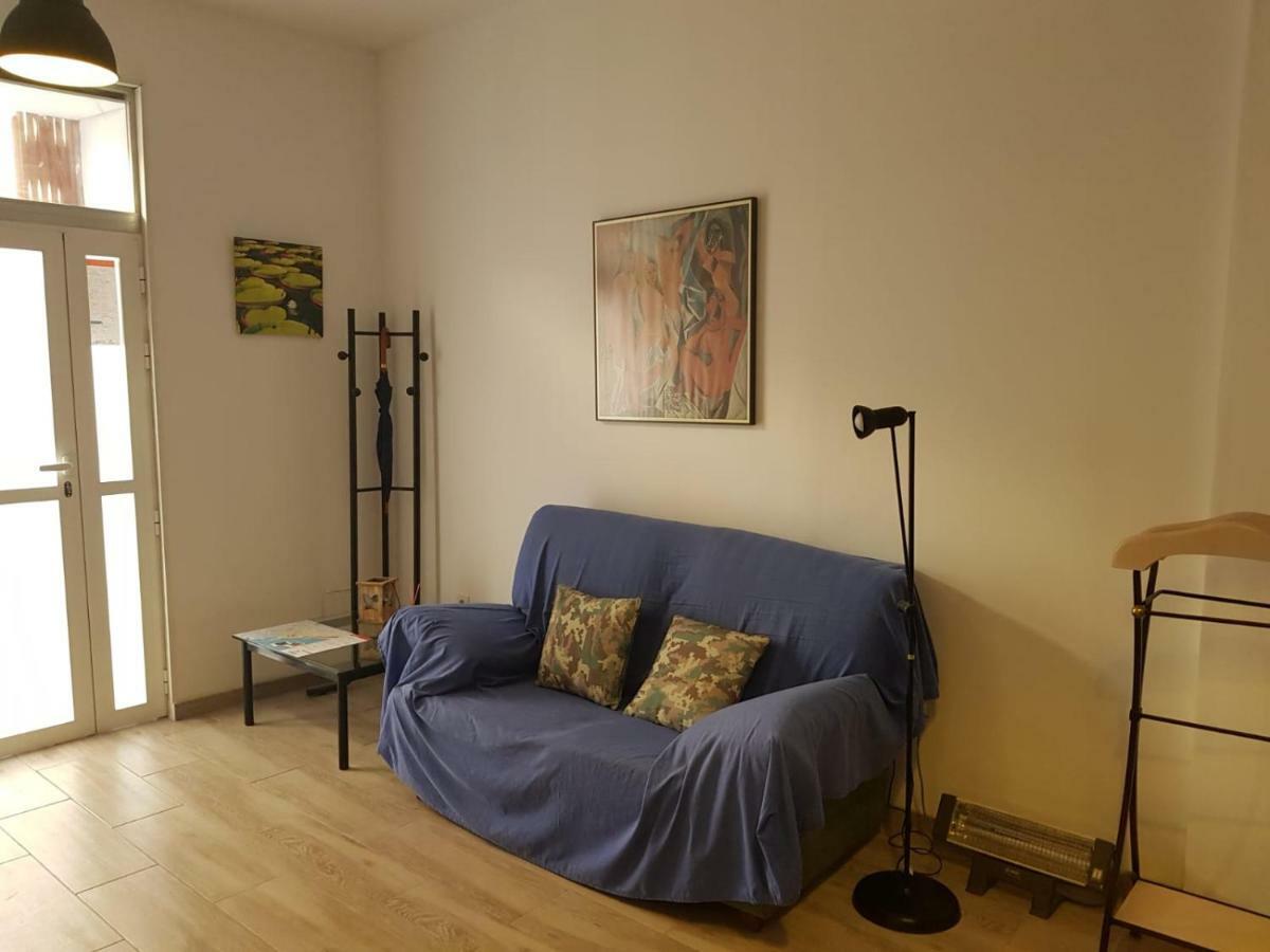 Estudio 54 Centro Alicante Luaran gambar